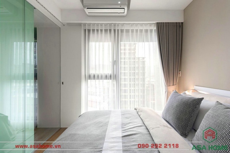 Phòng ngủ không quá rộng nhưng vẫn thông thoáng